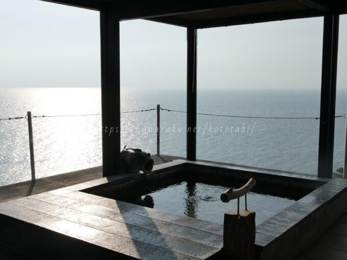 【海のほてる いさば】旅番組に登場する西伊豆の海に浮かぶ露天風呂が大絶景の宿の口コミ|子ども連れ旅行記