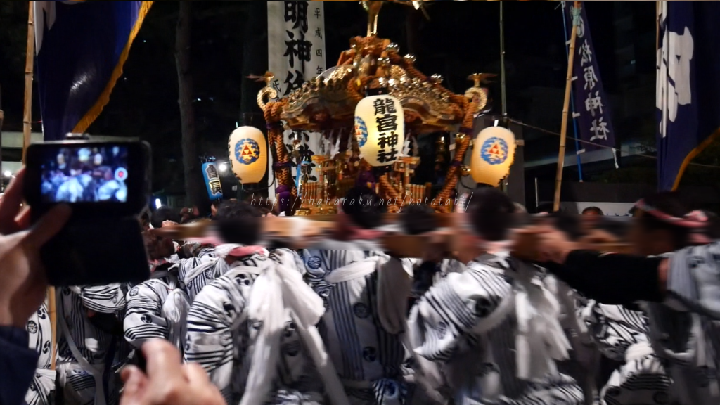 約30基の神輿が走る小田原の祭り【松原神社例大祭】のお浜降り・お宮入りを子どもと見る旅